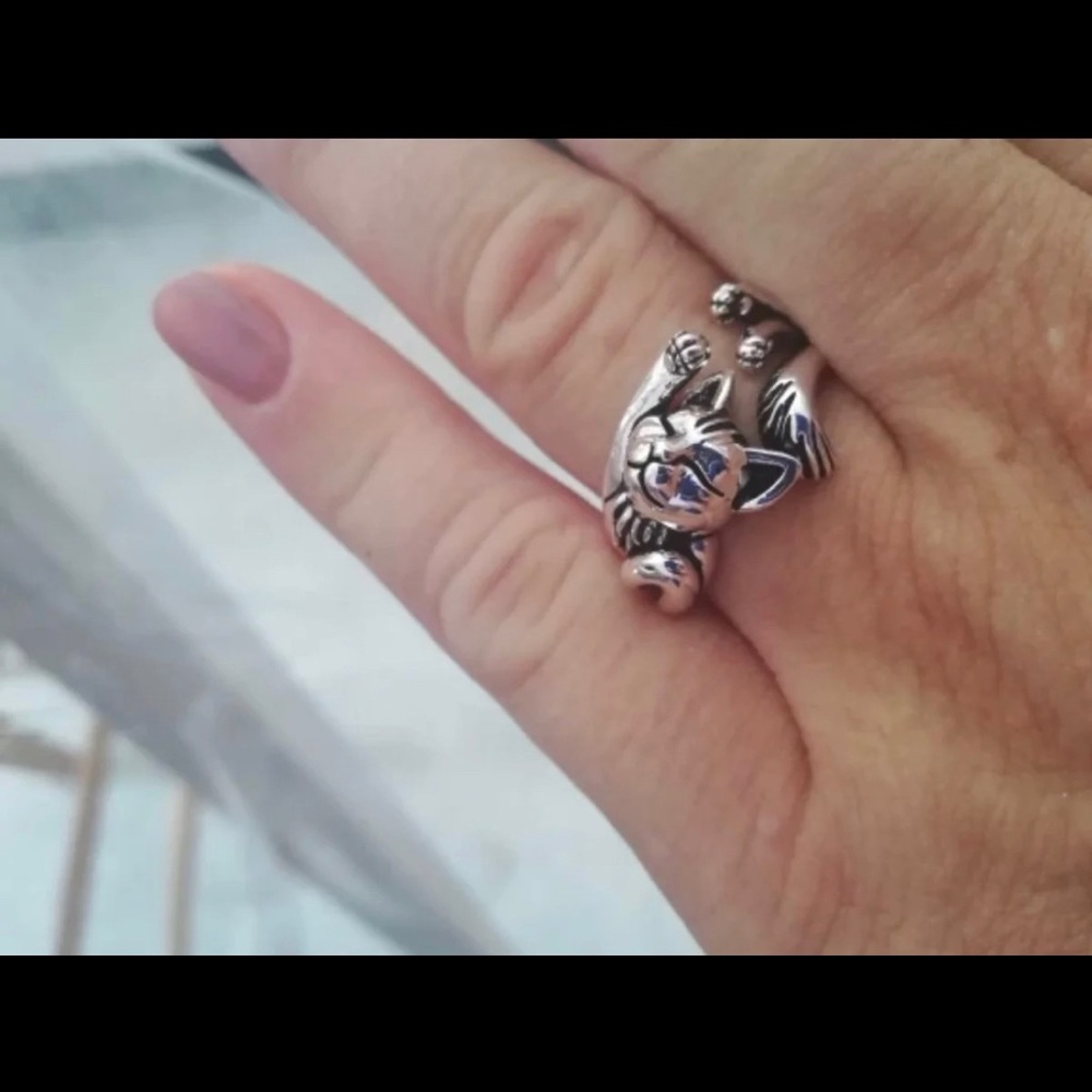 Cat ring adjustable